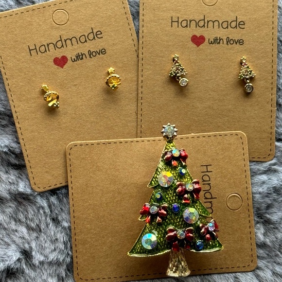 Jewelry - New fashion earrings Christmas set